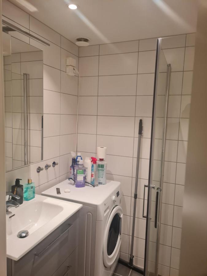Privat Room In Shared 3 Rooms Apartment Manglerud Oslo Exterior foto